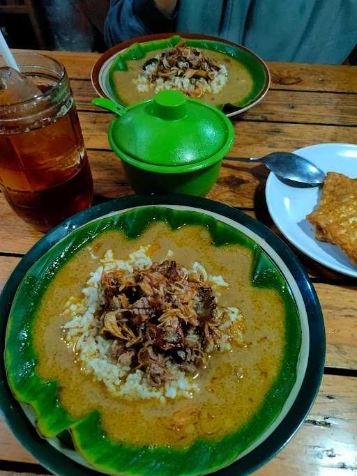 Warung Makan Nasi Gandul Nyah Temoe 6