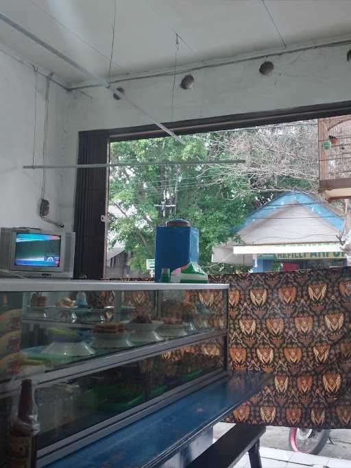 Warung Nasi Sunda Tiga Saudara 2