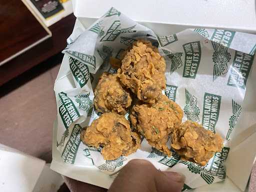 Wingstop Summarecon Mall Bekasi 10