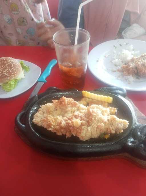 Rocket Chicken Belik 2