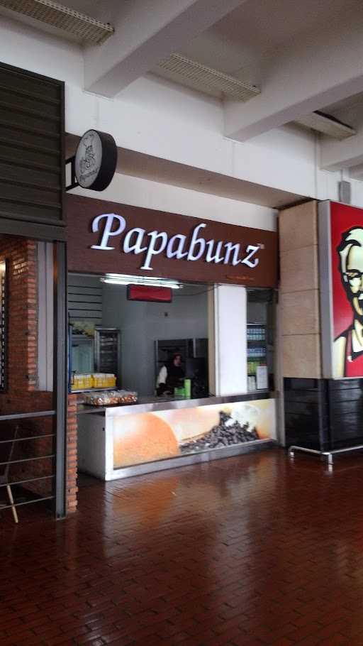 Papabunz - Terminal 2F Soekarno Hatta 1