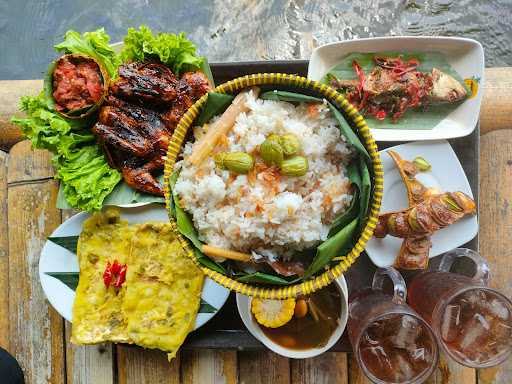 Gubug Makan Mang Engking Soetta 7