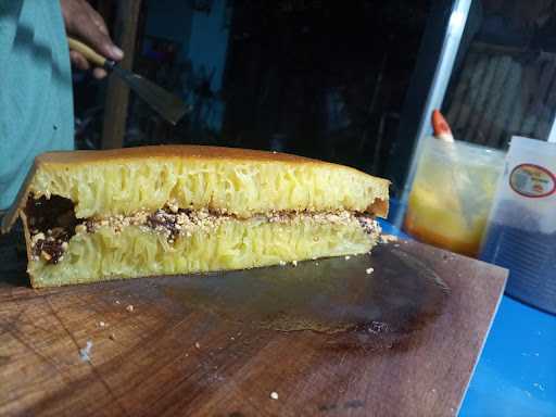 Martabak Manis Asrofi 7