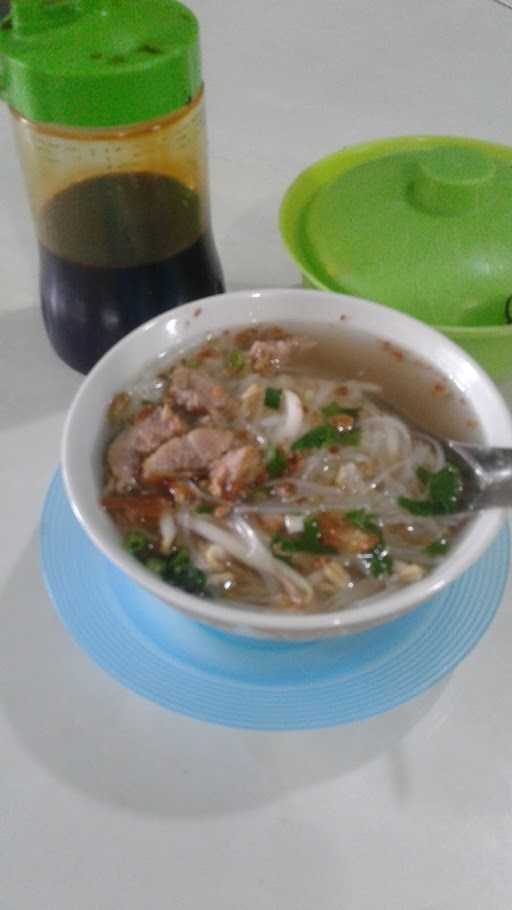 Mie Ayam Bakso & Soto Daging Wisma Asrijurumudi 4