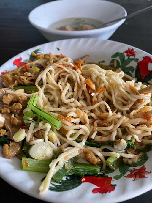 Mie Ayam Portal Parimeter Selatan 1