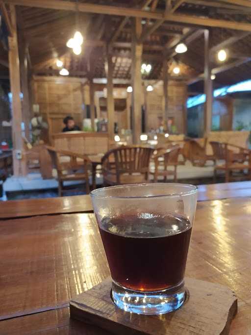 Hanacara Coffee - Roastery 1