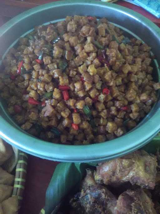 Kedai Agola (Ayam Goreng Laos) 7