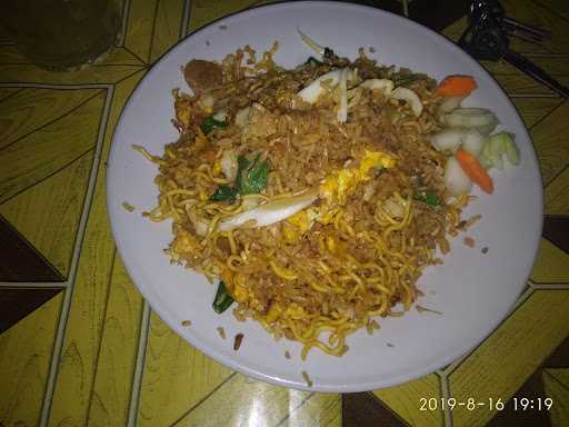 Nasi Goreng Tegal Mawar 3