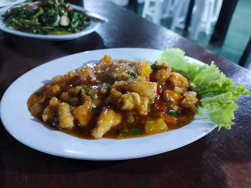 Warung Seafood Saikang 8