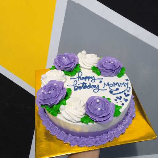 Paris Aster Cake 3