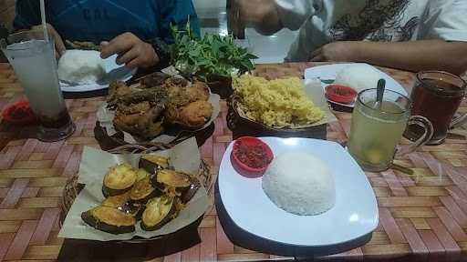 Mbah Man 2 Ayam Kremes 7