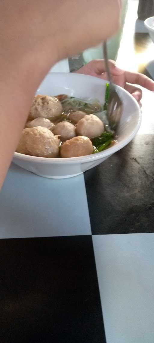 Mie Ayam Bakso Suradi 4