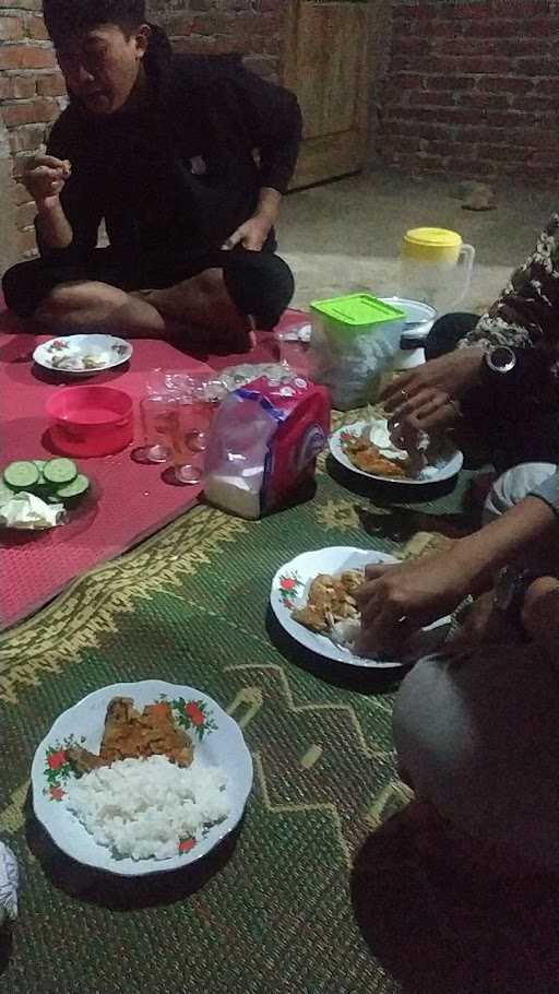 Warung Makan Ozil 7