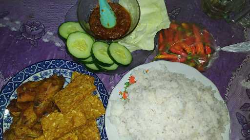 Warung Makan Ozil 3