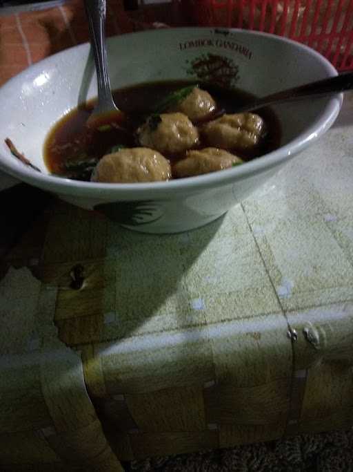 Warung Mie Ayam Bakso Waru Doyong Mbah Suro 8