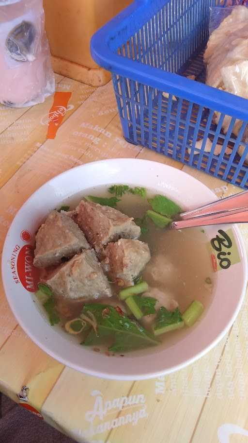 Warung Mie Ayam Bakso Waru Doyong Mbah Suro 6