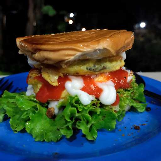 Sahabat Dilan Burger. 1