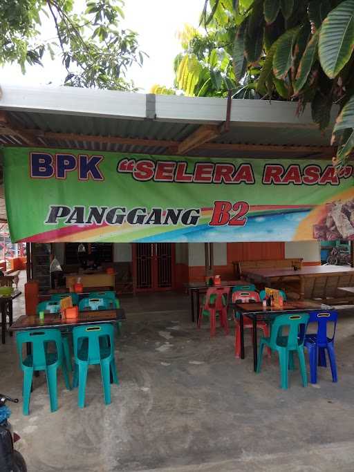 Warung Lesehan Mahoni 5