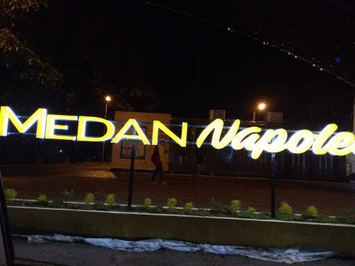 Medan Napoleon Binjai 9