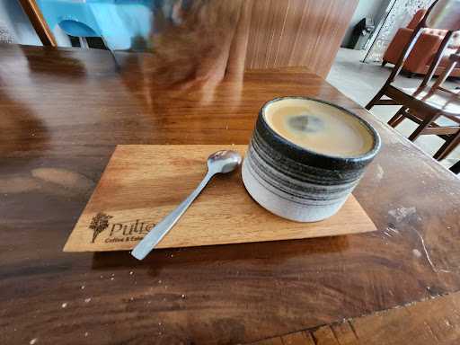 Pulle Coffee & Eatery 8