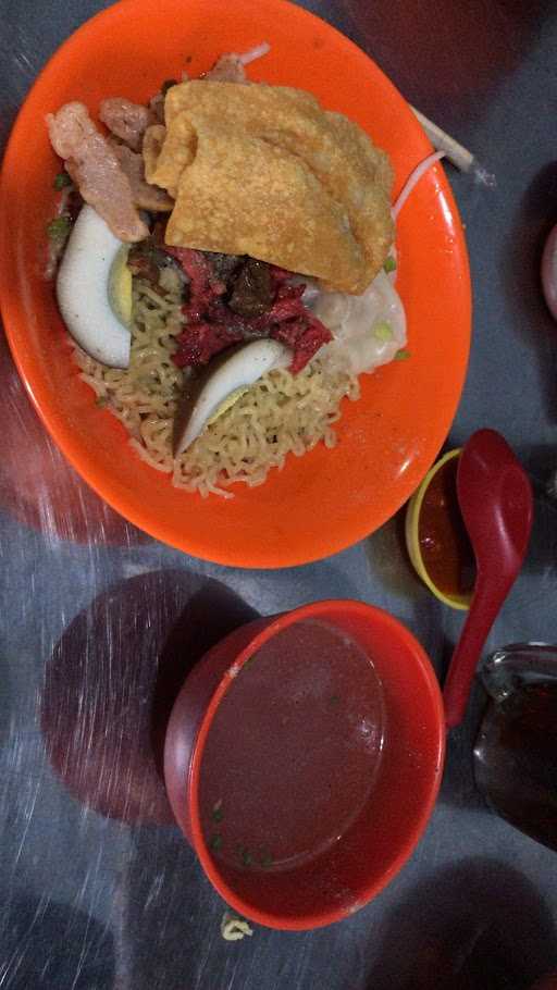 Mie Pangsit Aseng 6