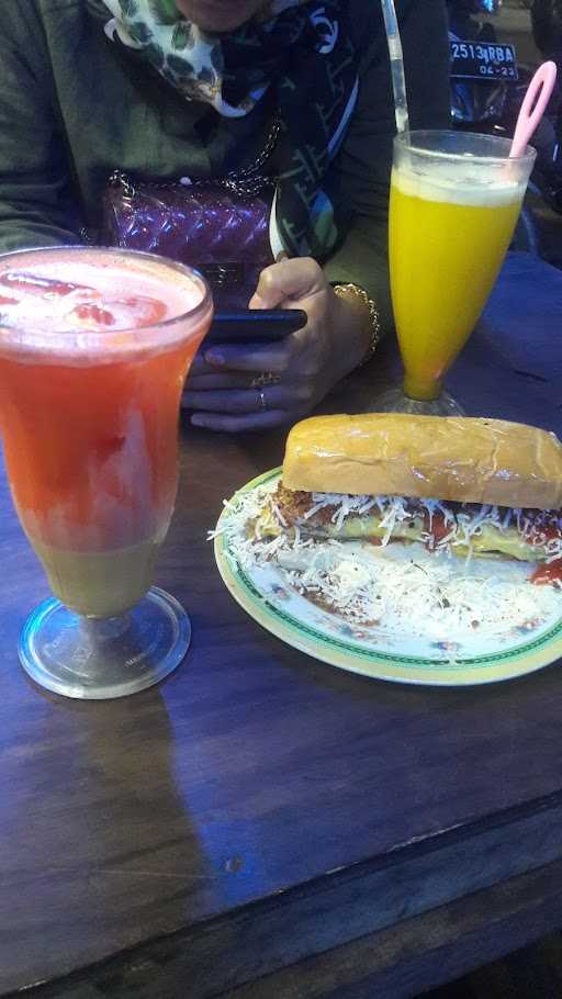 Fresco Juice & Burger 2