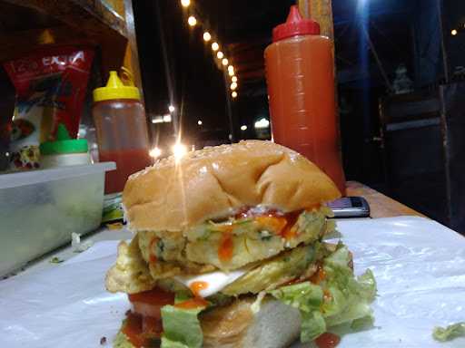 Rizqi Burger 3