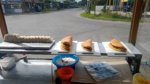 Martabak Manis Dan Putu Bambu 2