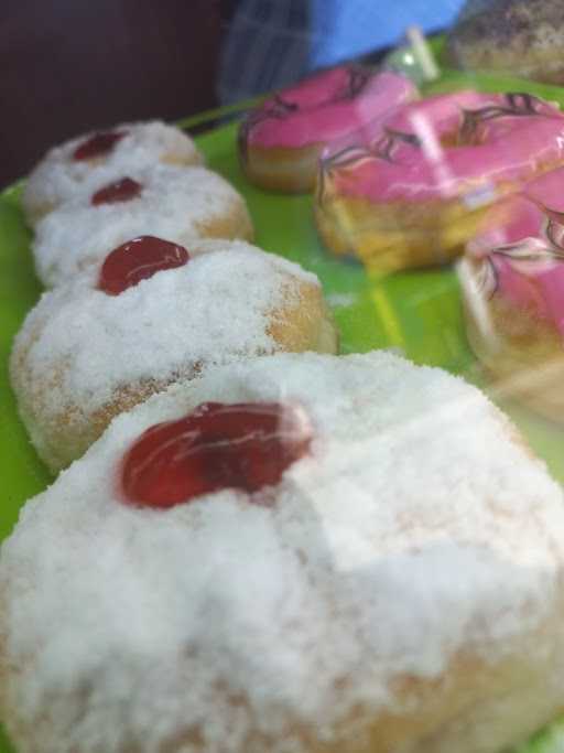 Moqy Donuts Makassar 4