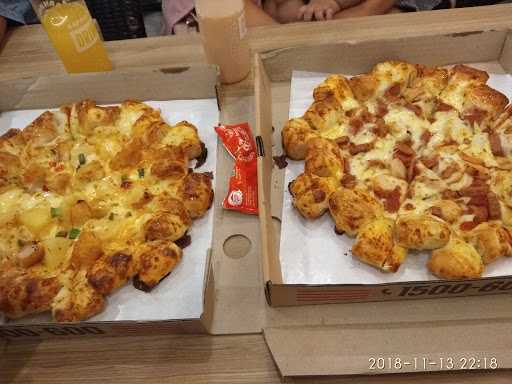 Pizza Hut Delivery - Phd Indonesia 7