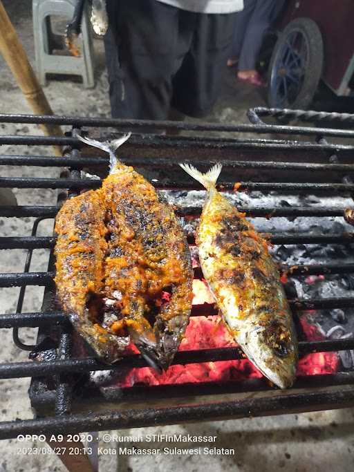 Warung Ikan Bakar Btp 4