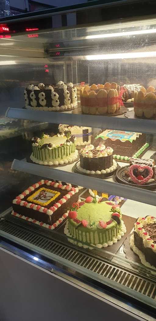 Yummy - Yummy Bakery 1