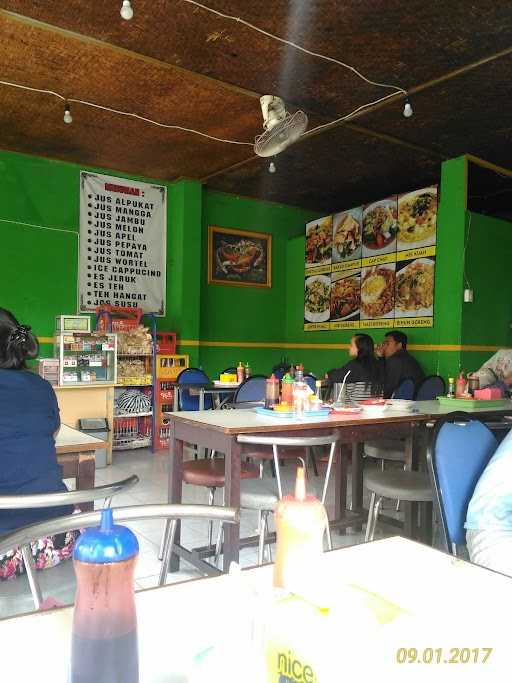 Warung Makan Reza Lestari 8