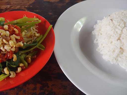 Warung Makan Sunarya Ii 9