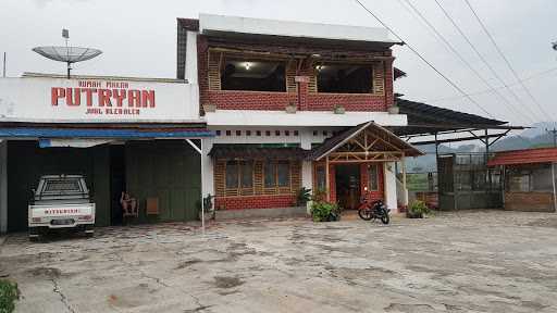 Rumah Makan Putryan 3