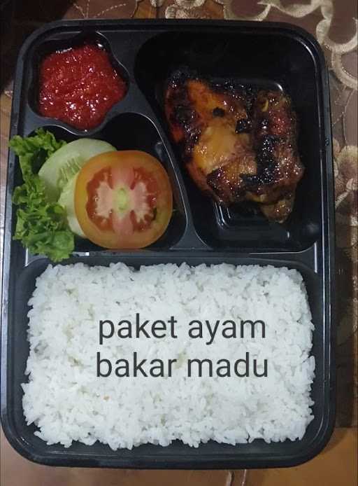 Ayam Penyet Ibu Kartika 2