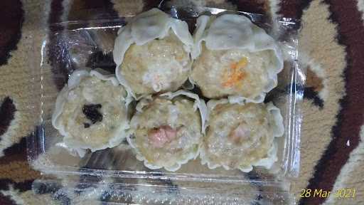 Dimsum Dan Gohyong Ayam Bunda 10