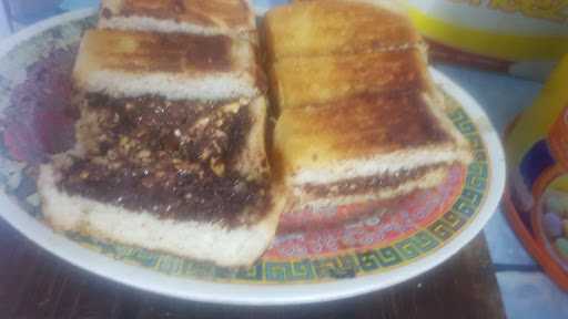 Dagedu Roti Bakar & Es Cendol 8