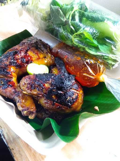 Ayam Bakar & Serundeng S'Raya Chicken 8