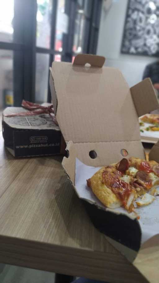 Pizza Hut Delivery - Phd Indonesia 4
