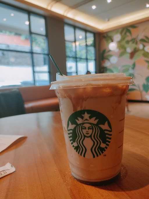 Starbucks - Sudirman 10