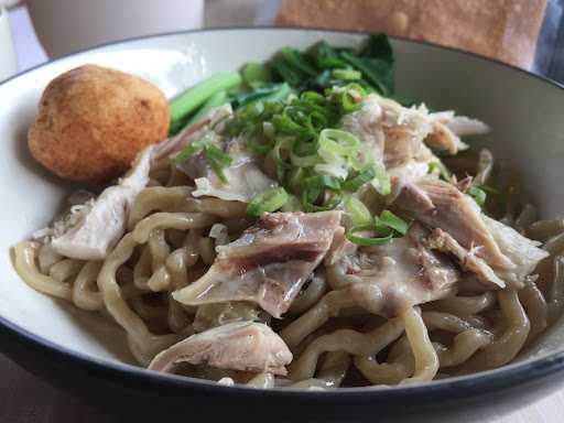 Bakmi Karet Alin 8