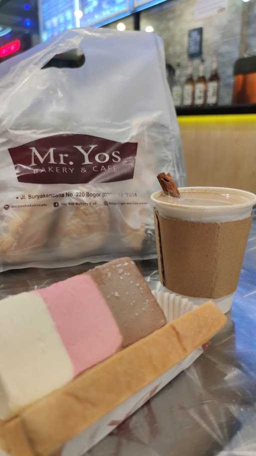 Mr. Yos Bakery & Cafe 8