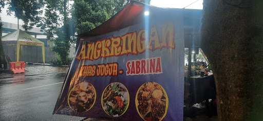 Angkringan Khas Jogja Sabrina 1