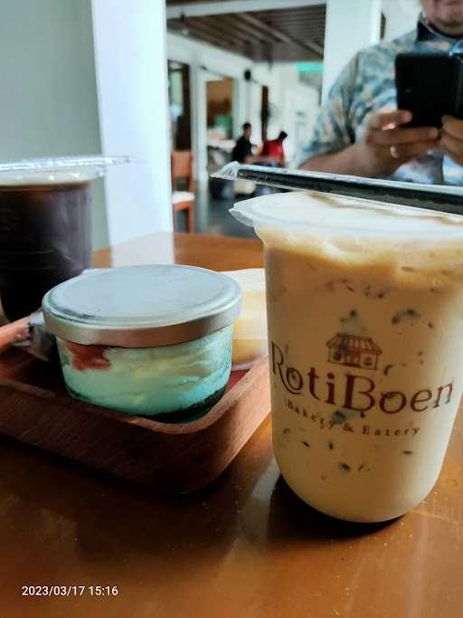 Rotiboen Bakery & Eatery - Bogor 7