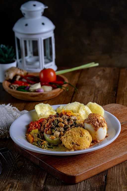 Lontong Sayur & Nasi Uduk Medan Bu Susi 4