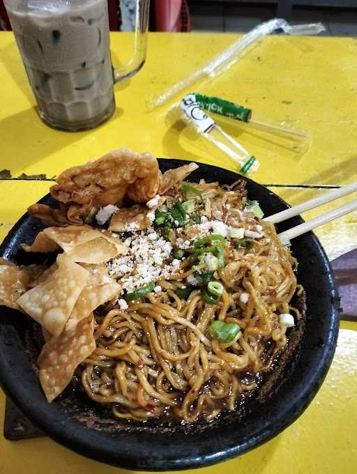 Mie Bakar Tiga Naga 5