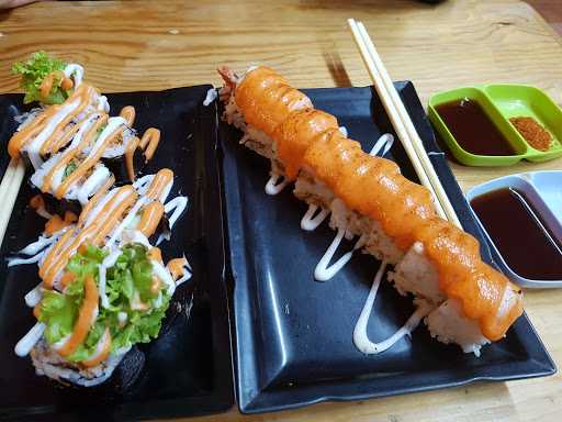 Tanoshi Sushi Cabang Bara 8