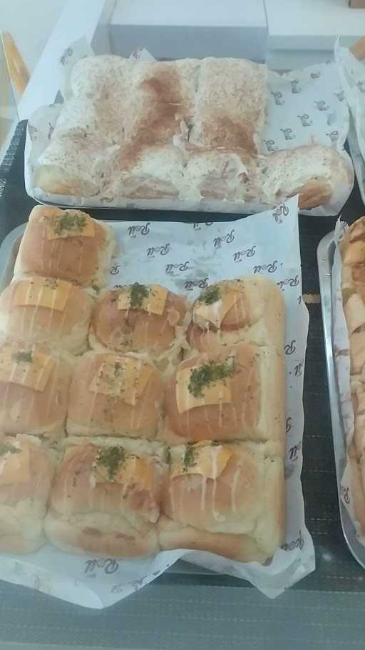 Roti Roll Pajajaran 6