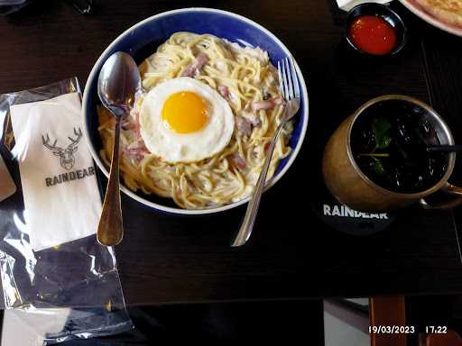 Raindear Coffee & Kitchen 5